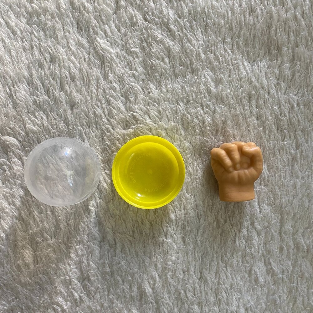 Mini Finger Toy – Tiny Hand Closed Fist